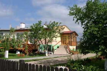 Polonia Chata Łabapa, Exterior